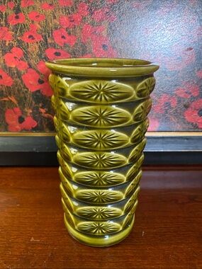 Vintage 1960’s McCoy Pottery Floraline Atomic Starburst Green Ceramic Vase